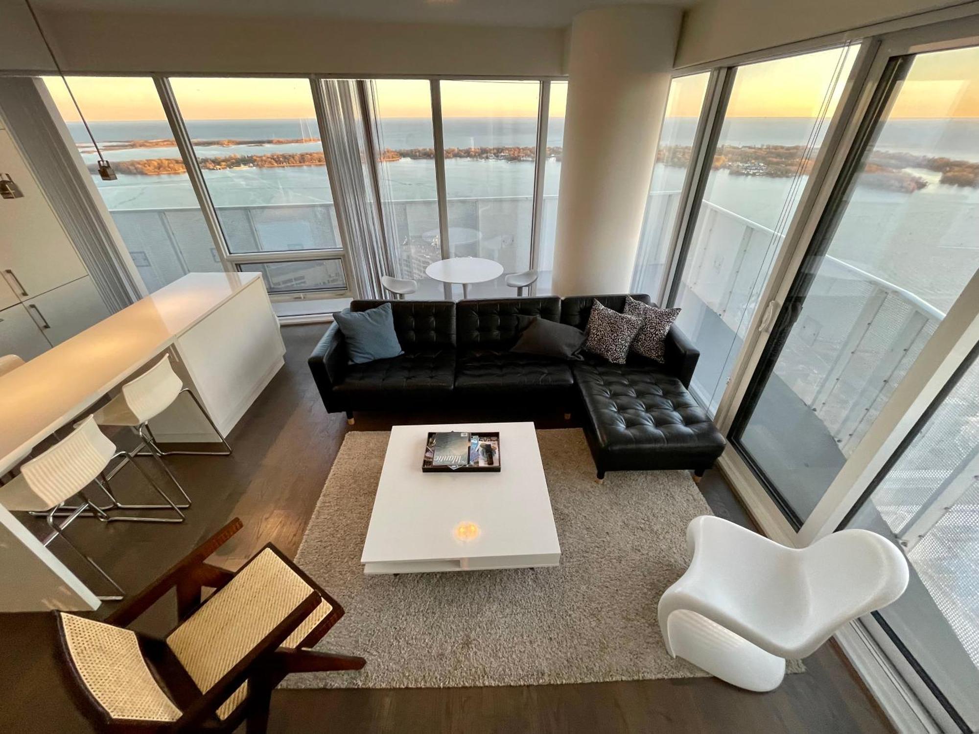 טורונטו Presidential Suite Heart Of Downtown With Stunning View מראה חיצוני תמונה