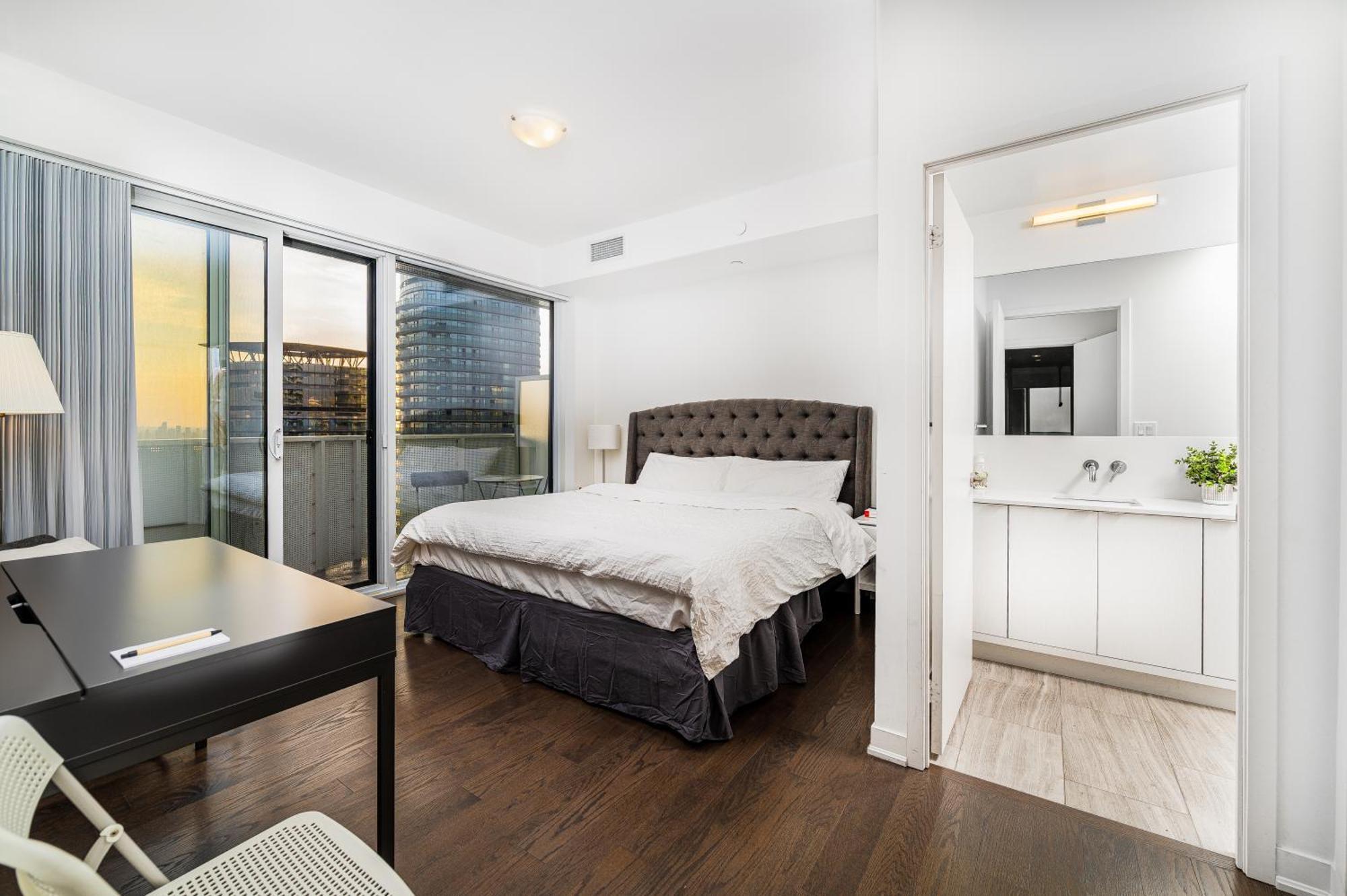 טורונטו Presidential Suite Heart Of Downtown With Stunning View מראה חיצוני תמונה
